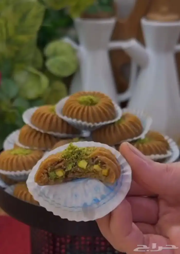 حلويات فاخرة من الاخير.. محشوة مكسرات .. فستق جوز لوز اكاجو 0