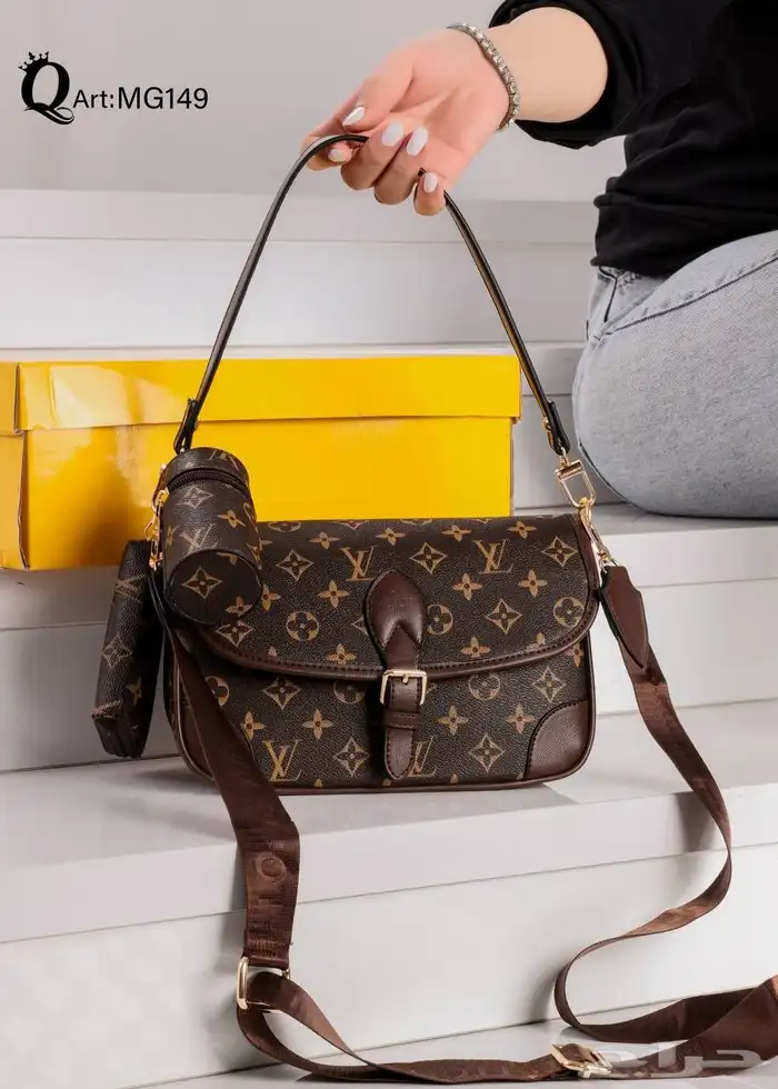 تصفيات شنط ماركات 22