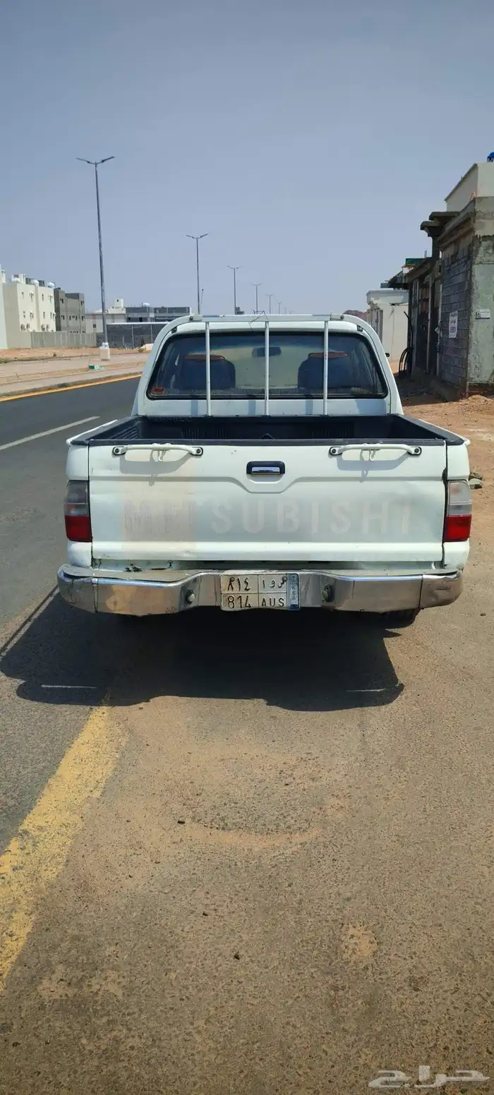 ميتسوبيشي وانيت L200 2