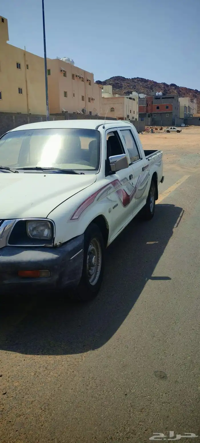 ميتسوبيشي وانيت L200 4