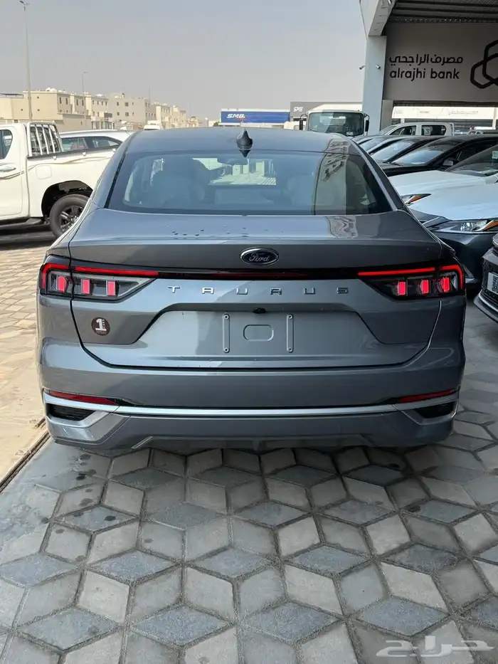 فورد تورس امبيانتي 2026 11