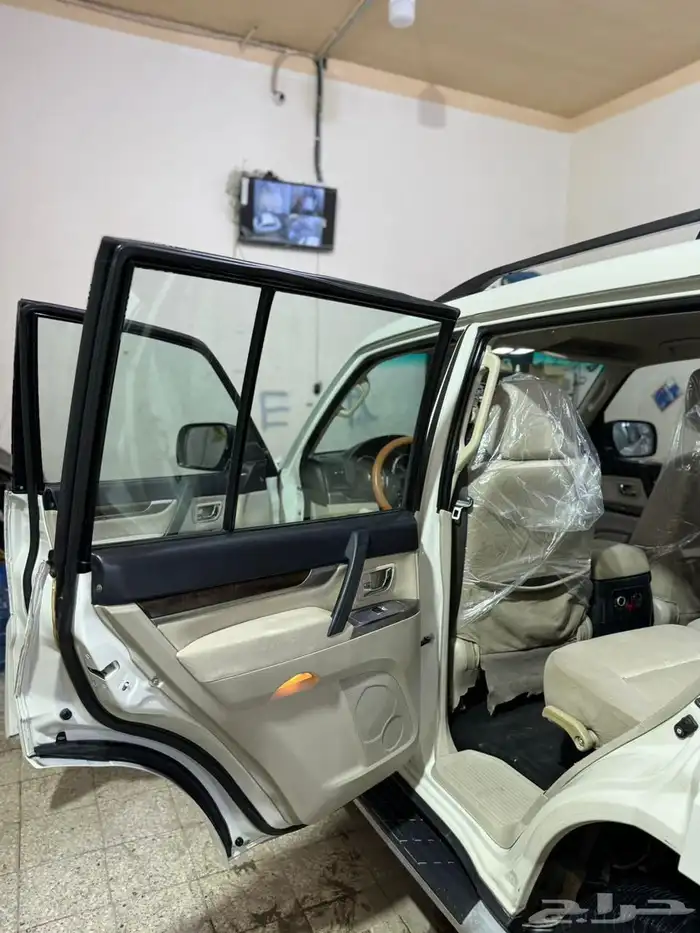 جيبب باجيرو 2013 مكينه قير على شرط البيع اعلى سوم التواصل 3