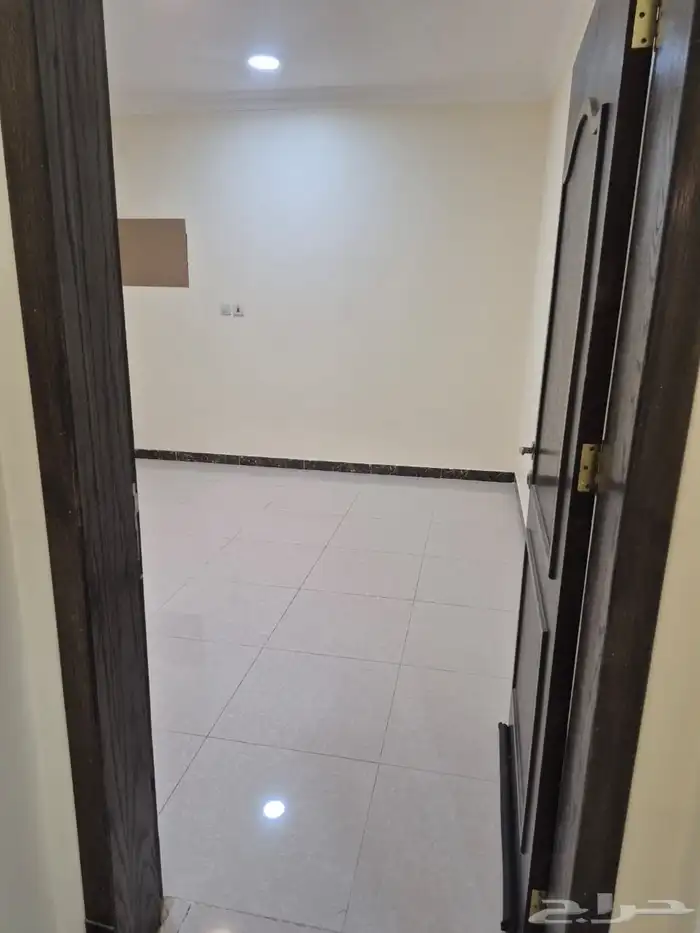 شقق عزاب ضاحيه الملك فهد غرفتين واسعه 5