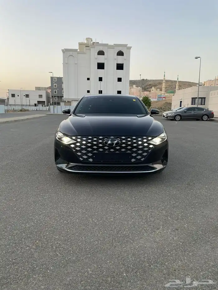 ازيرا 2020 نظيفة جدا 1