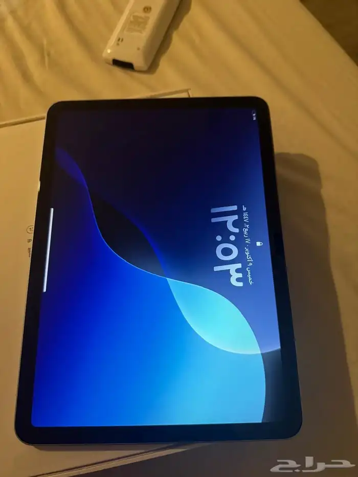 آيباد اير 11 انش واي فاي 128 جيجابايت شبه جديد 2