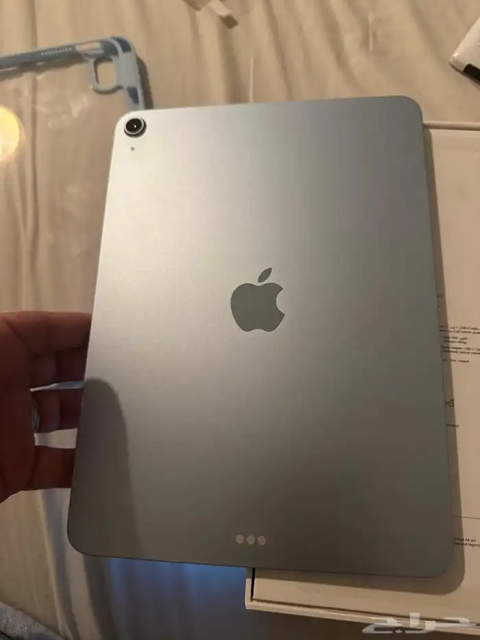 آيباد اير 11 انش واي فاي 128 جيجابايت شبه جديد 1