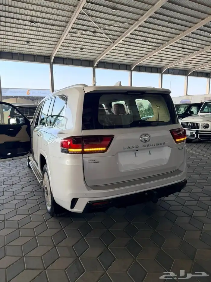 لاند كروزر 2025 vxr لميتد فل كامل قطري فاتوره بأقل الأسعار 9