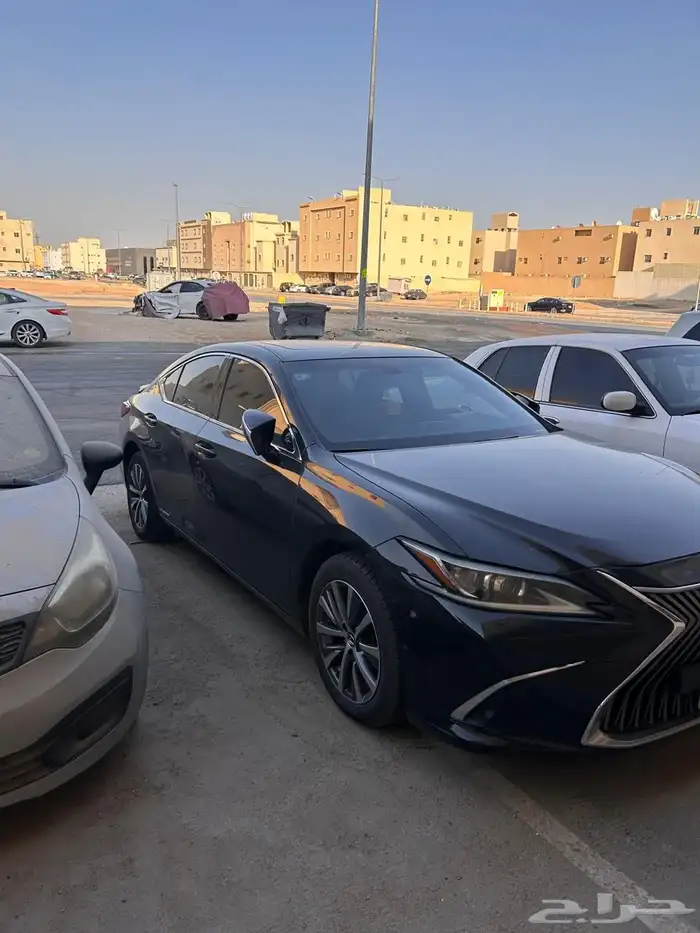 لكزس 2019 ES300 هايبرد 10