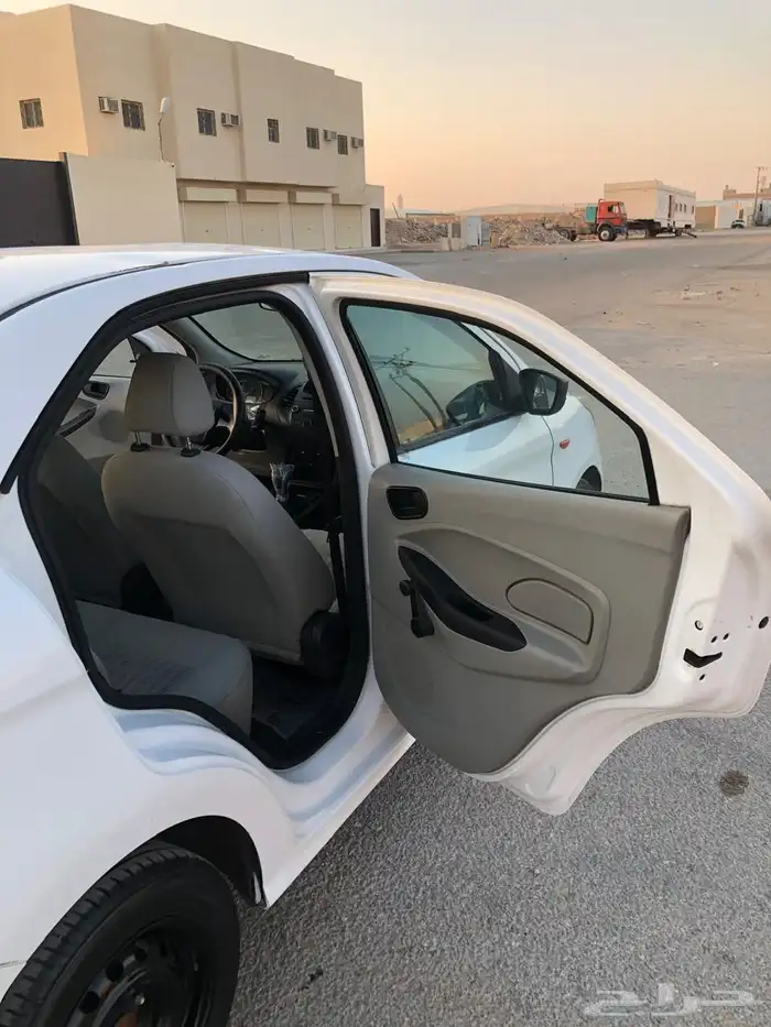 فورد فيجو 2018 اوتوماتيك 17