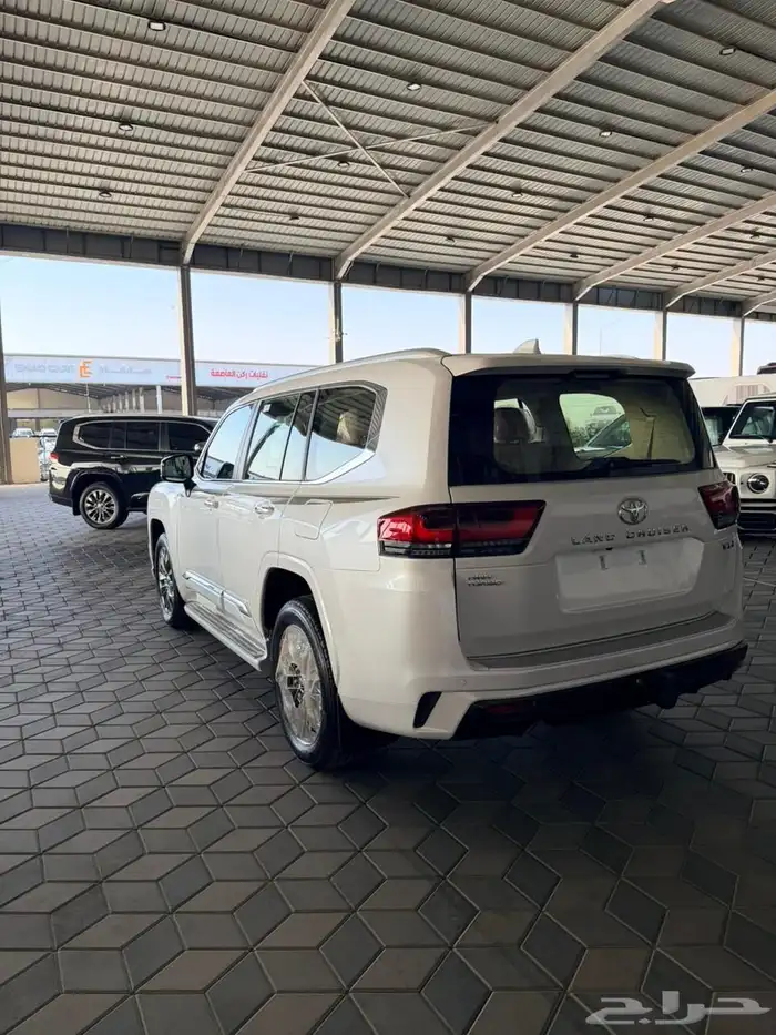 لاند كروزر 2025 vxr لميتد فل كامل قطري فاتوره بأقل الأسعار 10