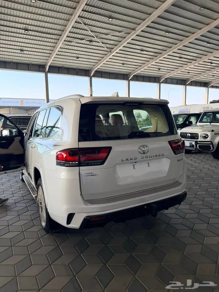 لاند كروزر 2025 vxr لميتد فل كامل قطري فاتوره بأقل الأسعار 7