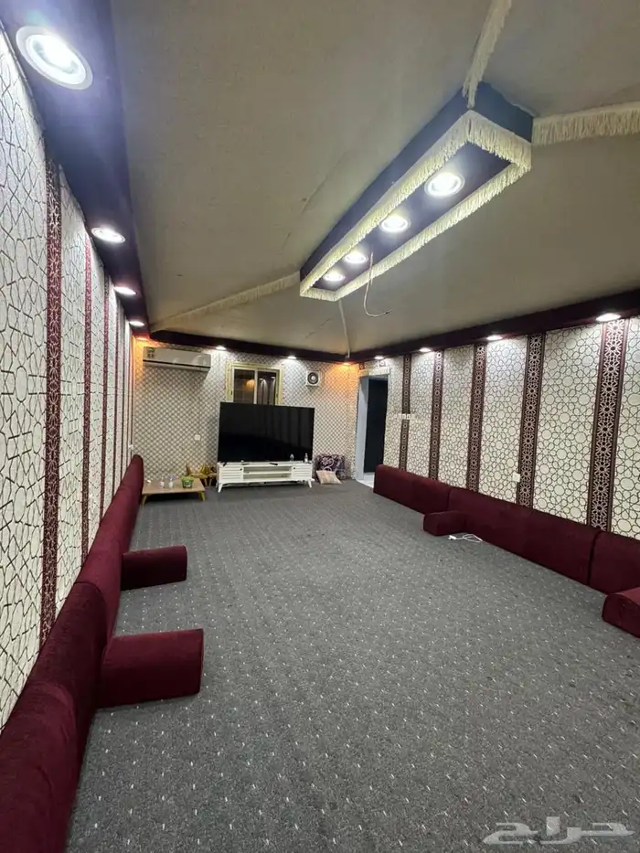 ديوانيات استراحة عزاب للايجار حي الحمدانيه 2