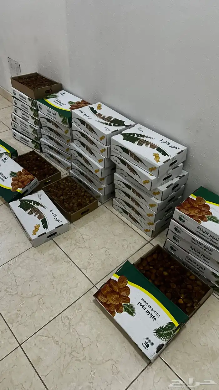 نوعين تمر متوفر توه واصل من القصيم 2