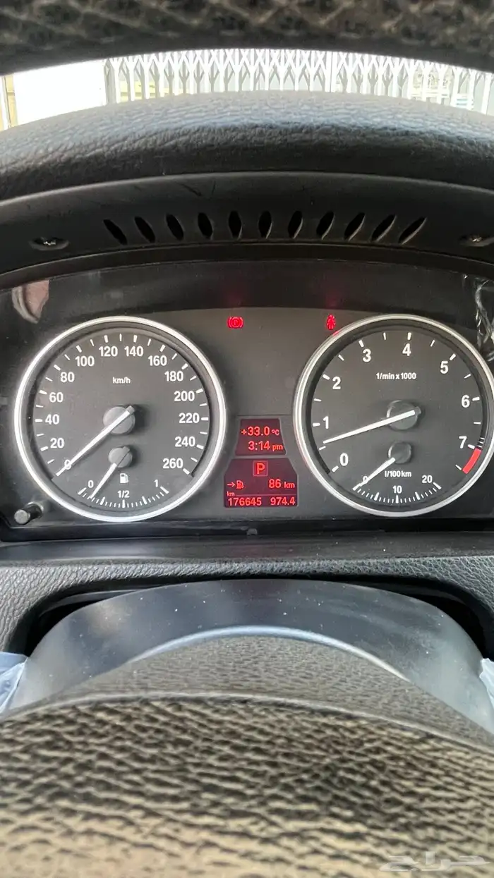 للبدل bmw X5 لسكويا او برادو 8