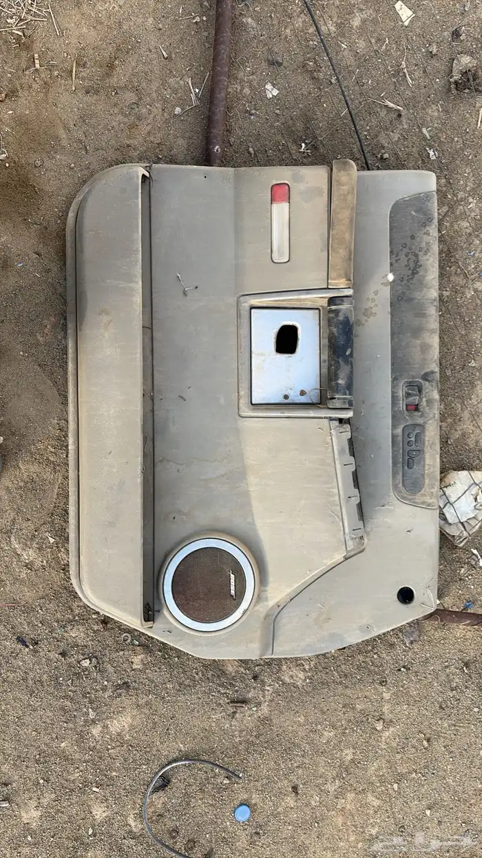 قطع غيار همر H2 موديل 2003 29