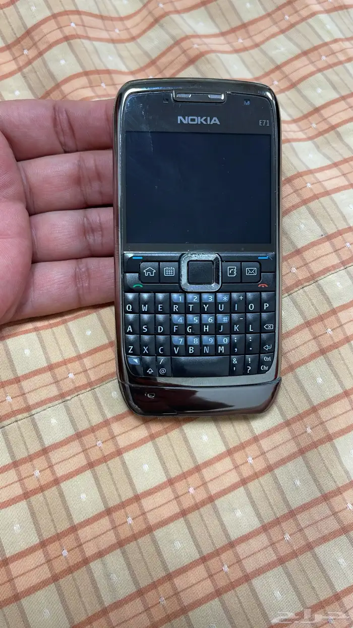 جوال E71 جديد 0