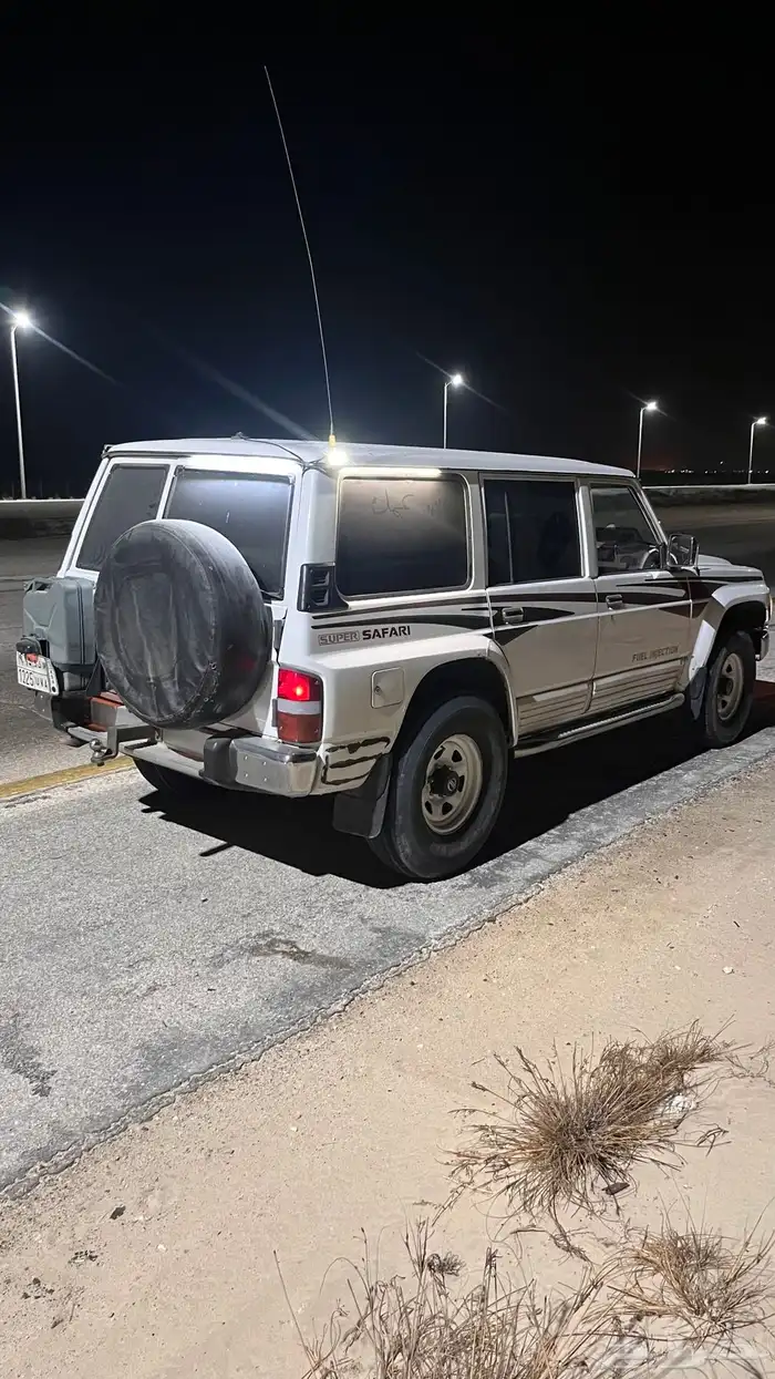 نيسان فتك 1996 0
