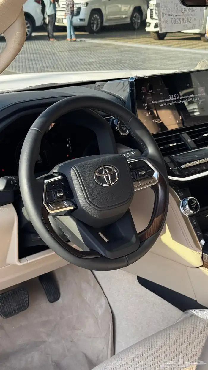 تويوتا لاندكروزر GXR L4 رادار 2025 سعودي - 325.500 12