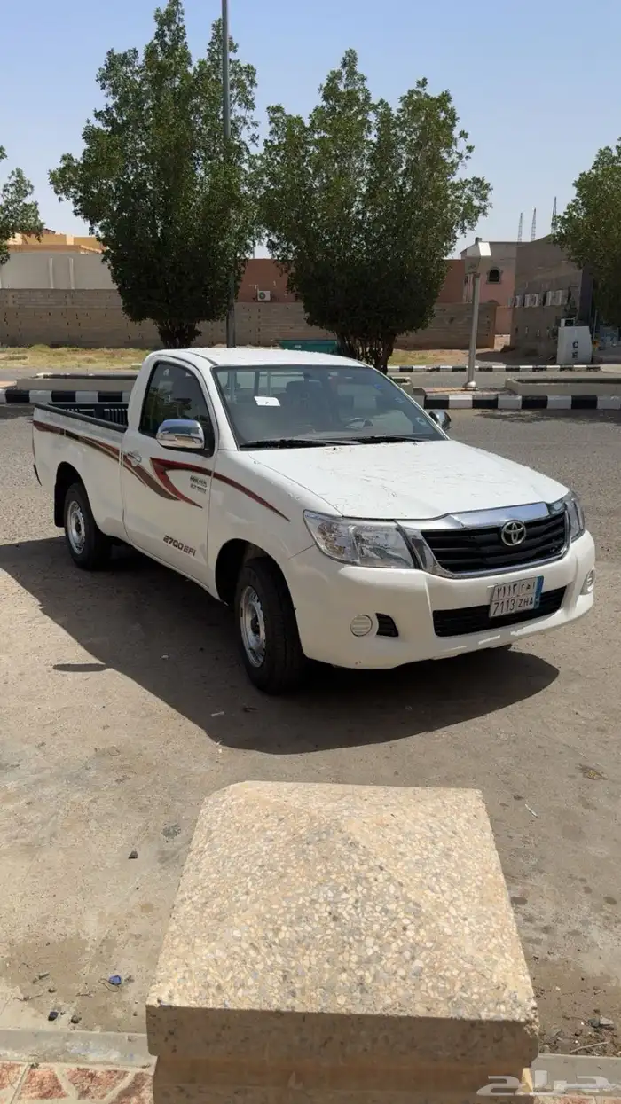 هايلوكس غماره 2014 GLX للبيع 4