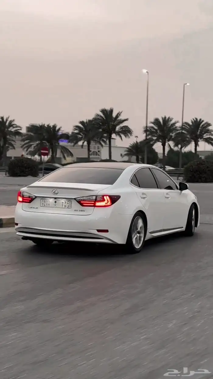لكزز ES 3