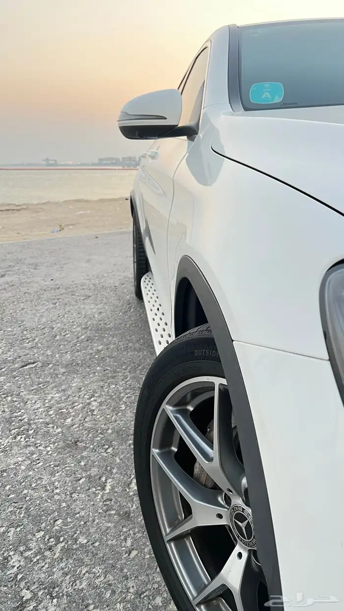 مرسيدس GLC300 موديل 2020 5