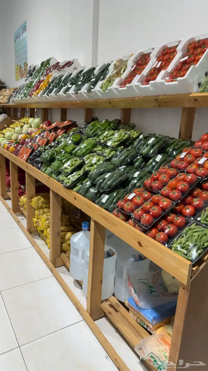 محل خضار وفواكه ومواد غذائية للبيع 9
