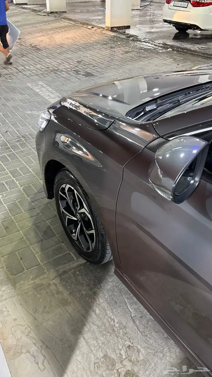 ام جي جيتي 2024 رمادي 6