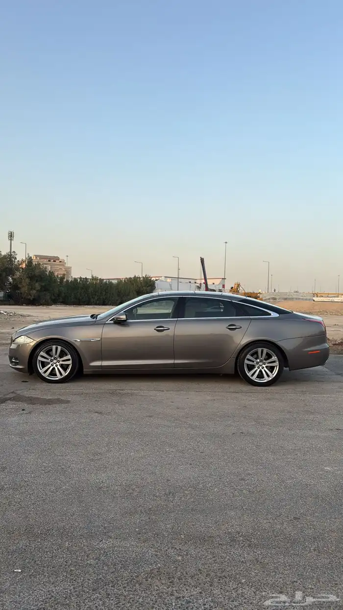 جاكور XJL 2011 3