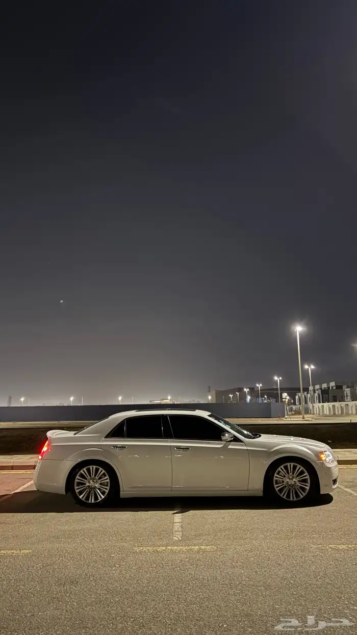 كرايسلر v8 2014 3