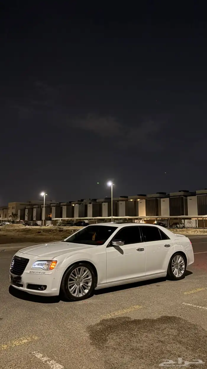 كرايسلر v8 2014 1