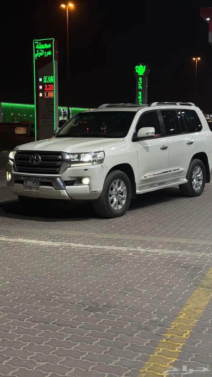لاند كروزر GXR 2016 فل كامل 8
