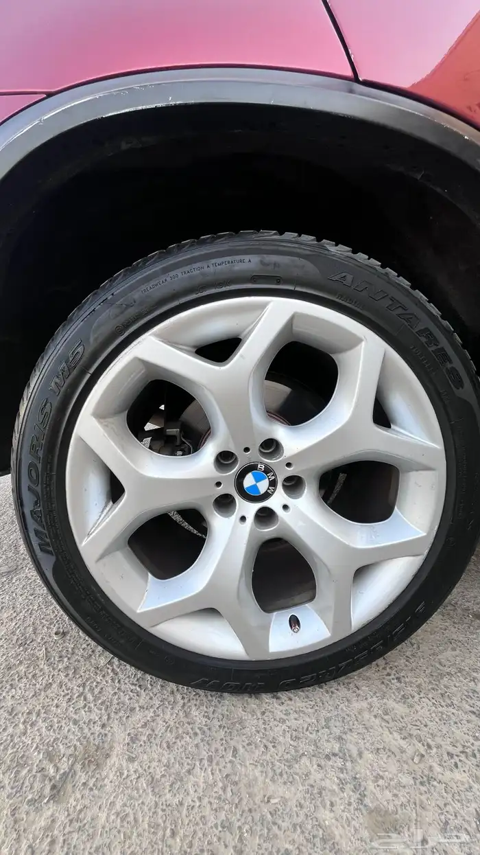 للبدل bmw X5 لسكويا او برادو 7