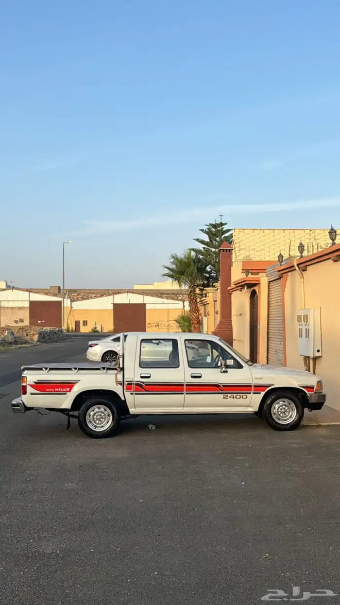 هايلكس 90 نظيفه ( مباع ) 1