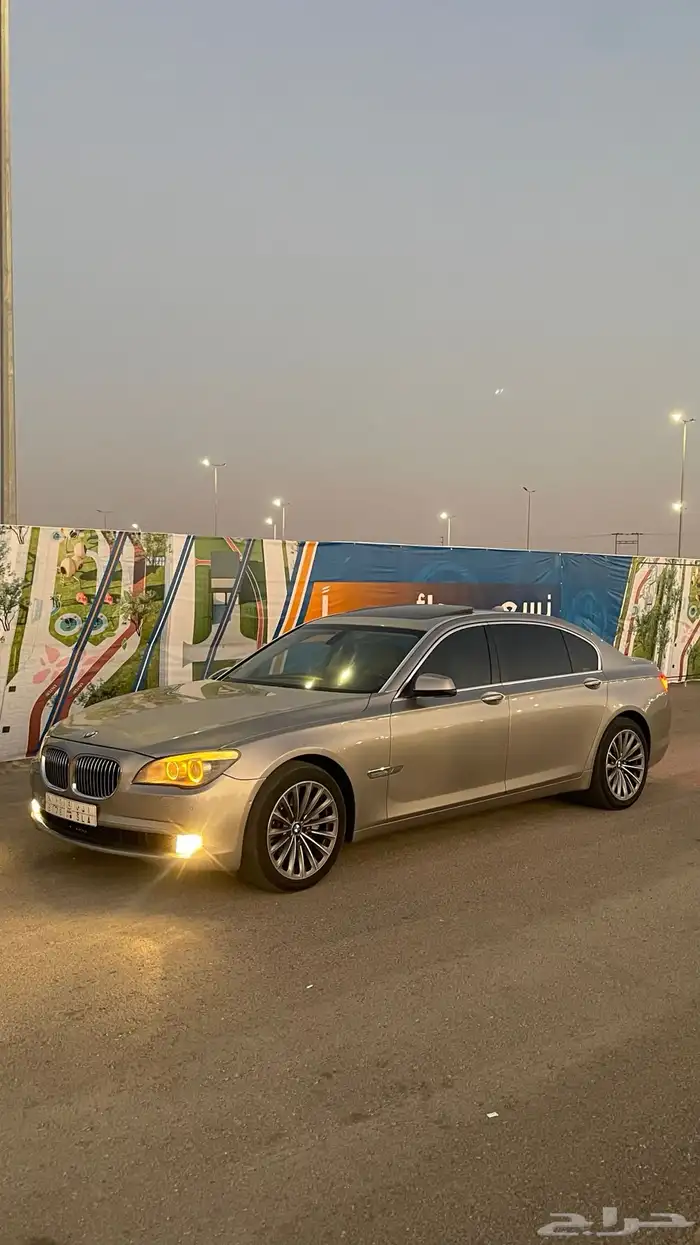 بي ام دبليو 750 Li 0