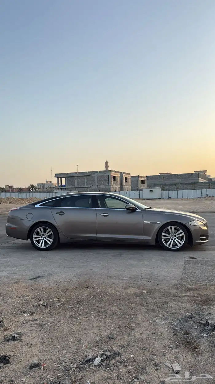 جاكور XJL 2011 1