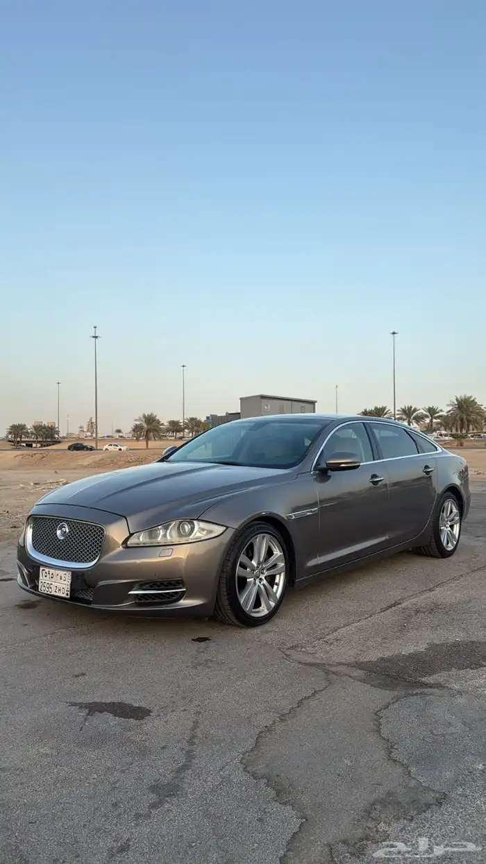 جاكور XJL 2011 0