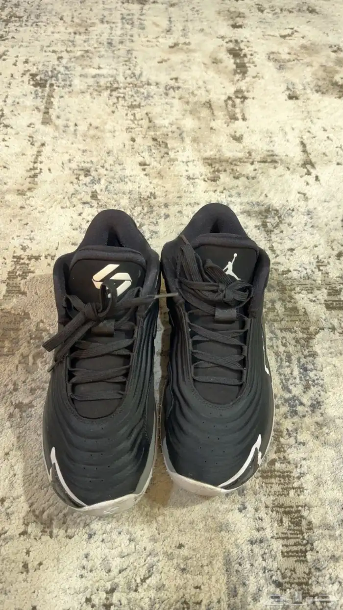 شوز جوردن مقاس 42 مستعمل خفيف 1