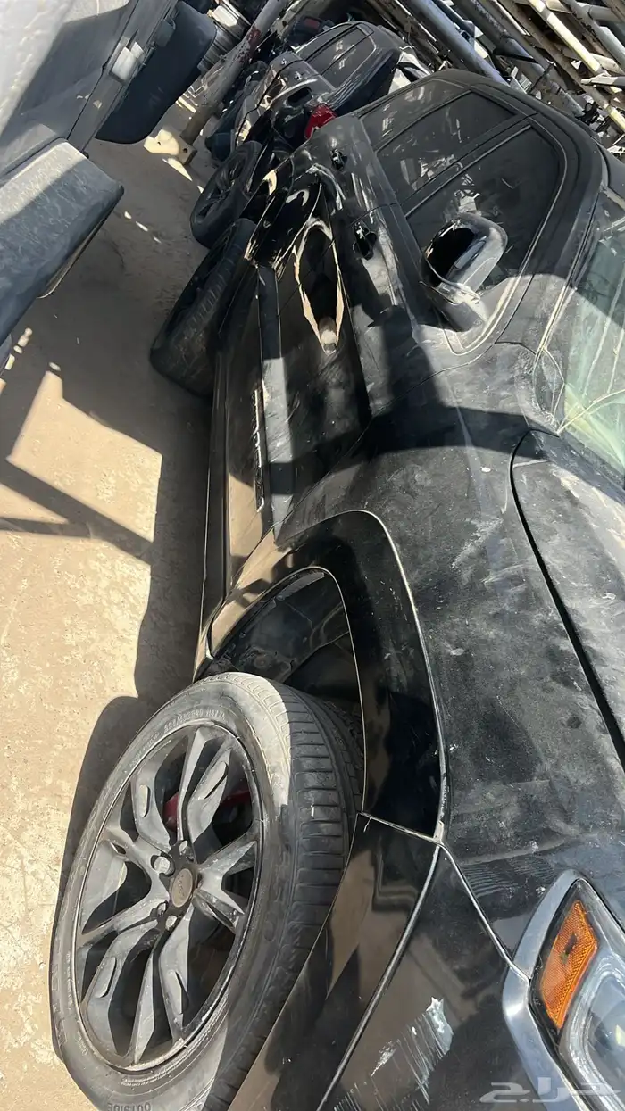 داخلية شيروكي اس ار تي 6