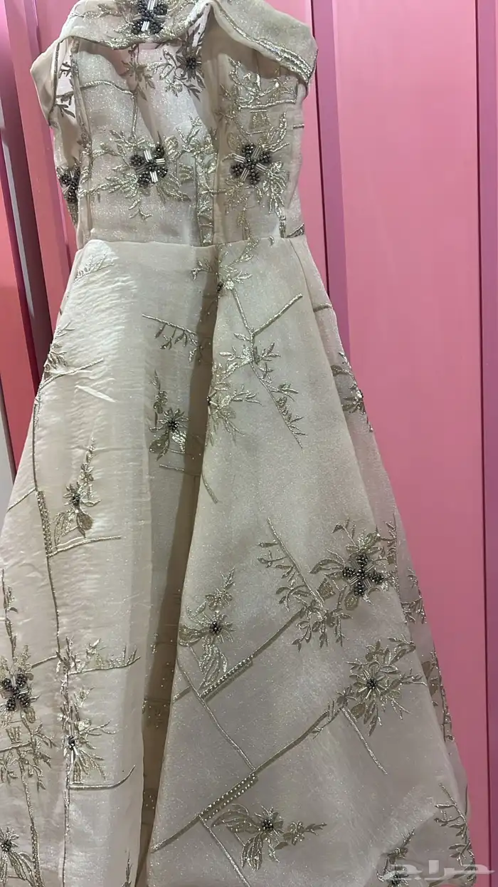فستان مستعمل مره واحدة 0