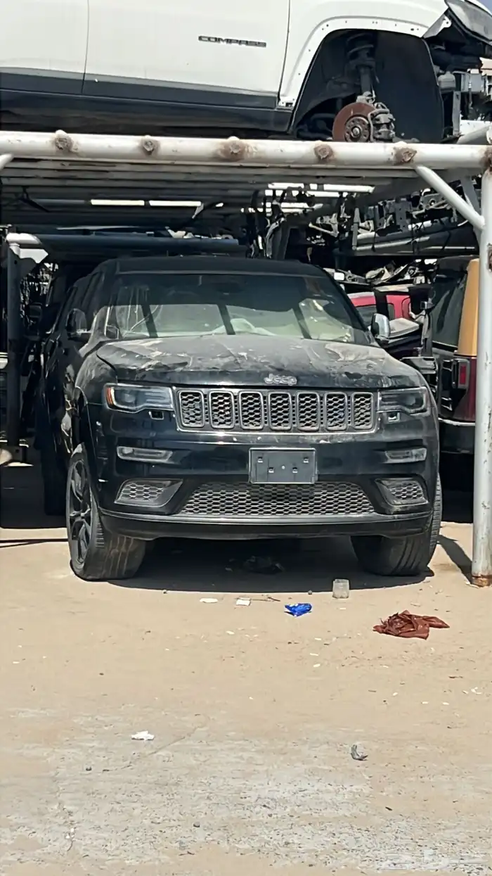 داخلية شيروكي اس ار تي 5