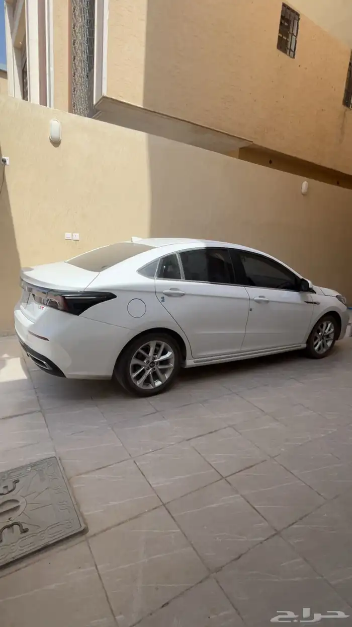 للبيع شيري اريزو 6 شبه وكاله كمفورت 3