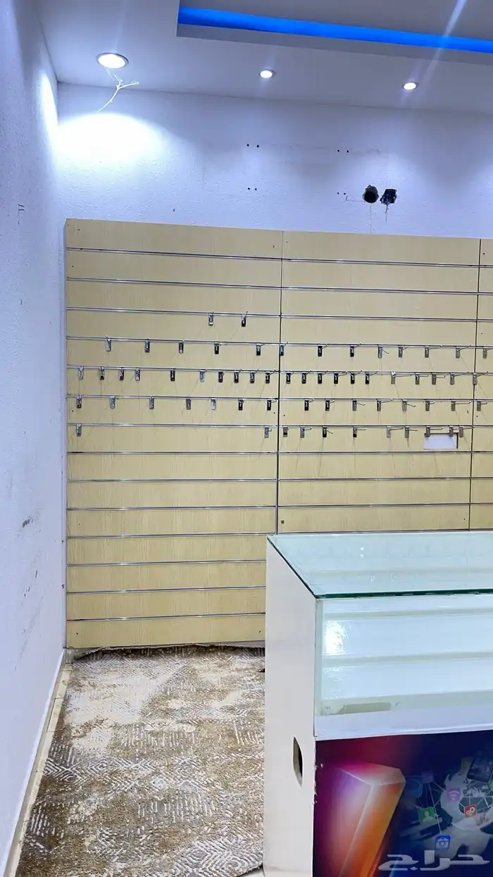 محل جوالات للتقبيل. 3
