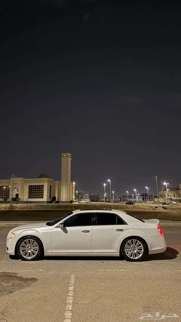 كرايسلر v8 2014 2