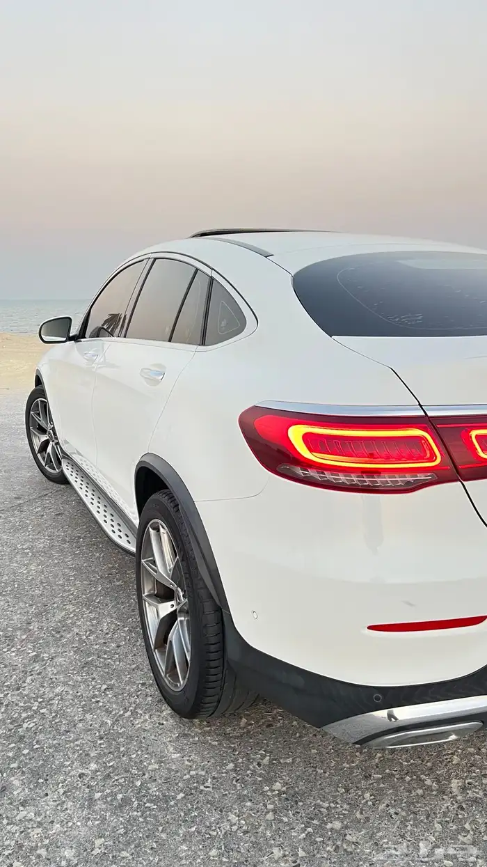 مرسيدس GLC300 موديل 2020 16