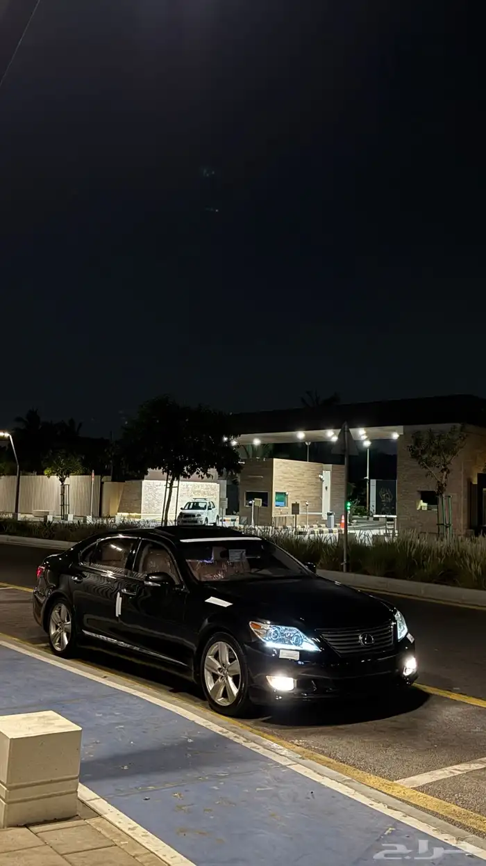 لكزس LS460L 15