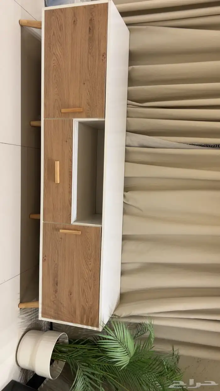 مراياتان و مكتب غرفة معيشه 0
