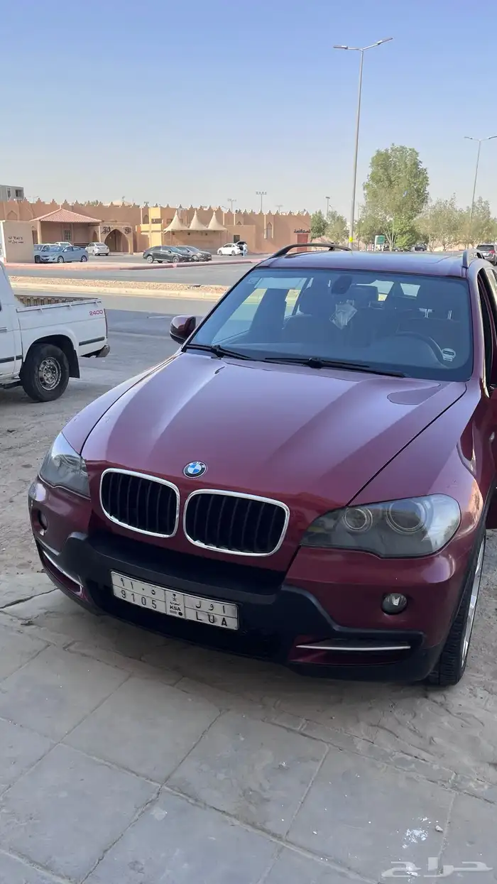 للبدل bmw X5 لسكويا او برادو 5
