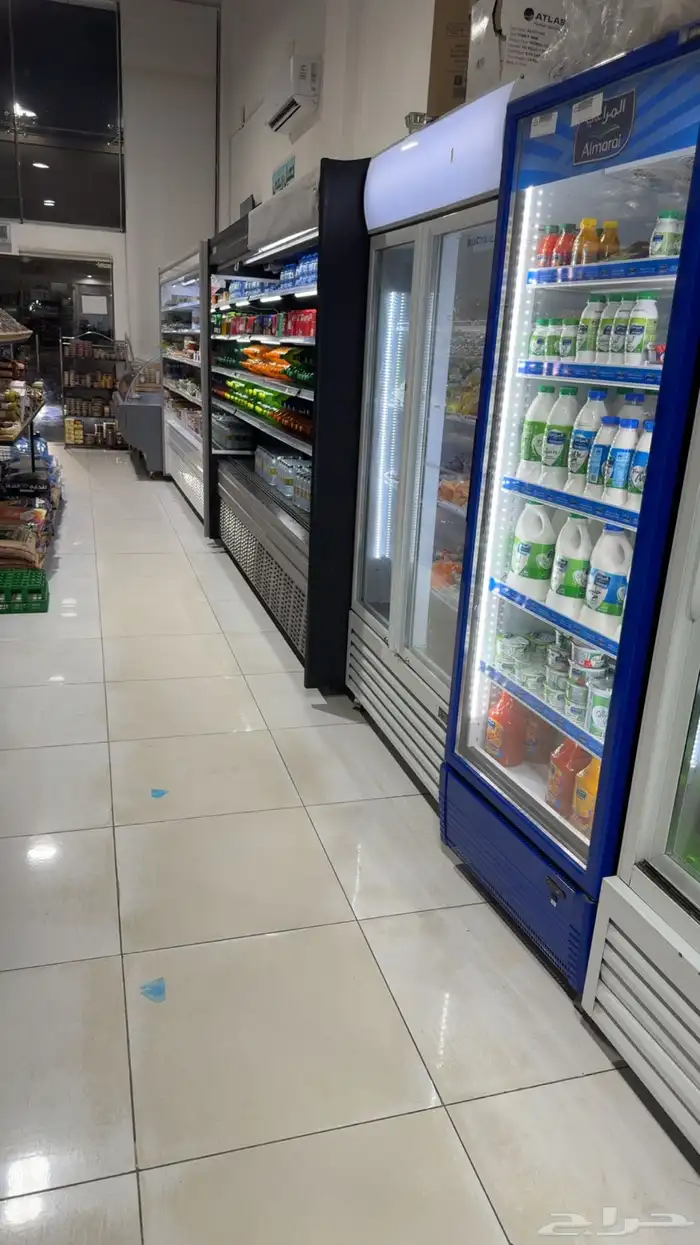محل خضار وفواكه ومواد غذائية للبيع 0
