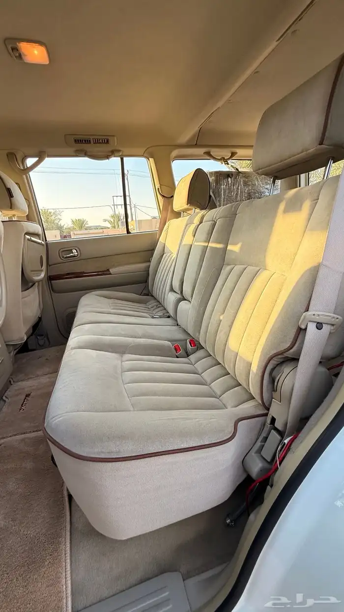 فتك باترول سفاري 2009 لؤلؤي داخلي بيج 22