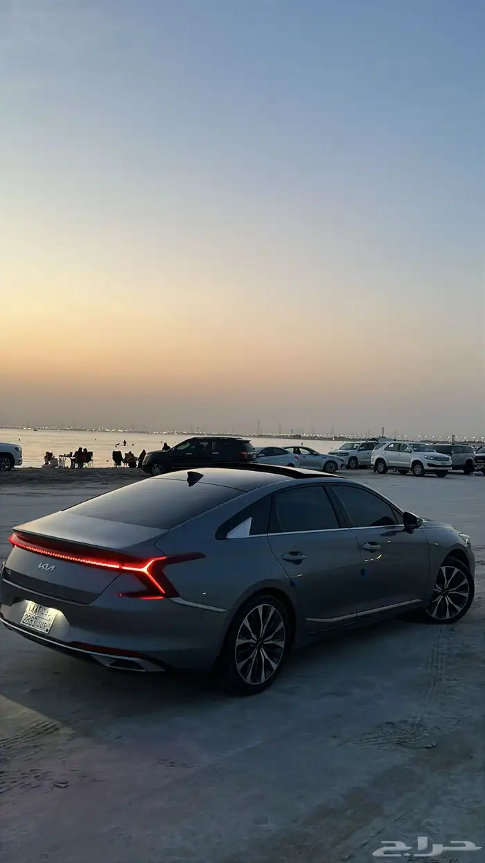 للتقبيل kia k8 3